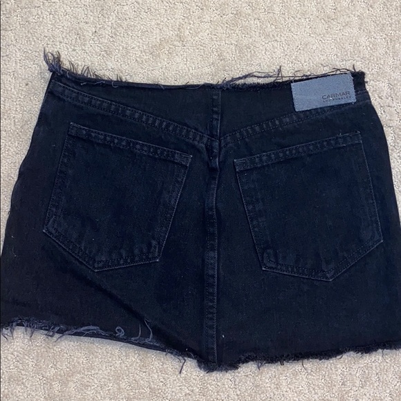 Black denim jean skirt with cutoff waist - Picture 2 of 4